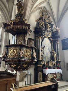 2026-08-07_foto_quitten_putto-mit-wappen_026